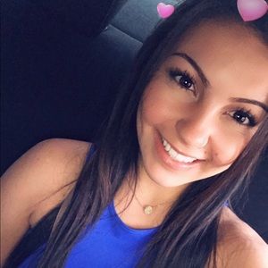 Meet your Posher, Alisha